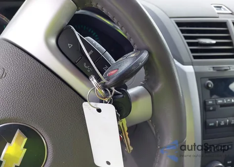 2011 Chevrolet Traverse 1Lt z USA, uszkodzony, nr VIN 1GNKRGED0BJ290957